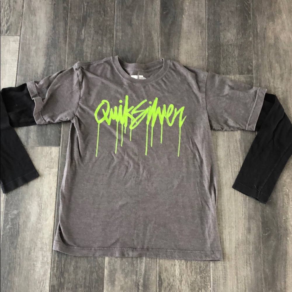Quicksilver Boys size large